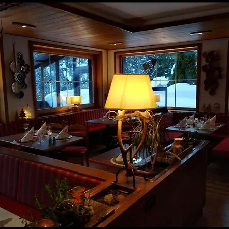 Hotel Alpenhof 3*